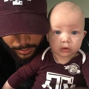 Meet your Posher, Dennis